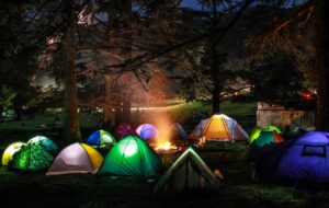 Stort af campinglampe - Se vores lampeguide 2022
